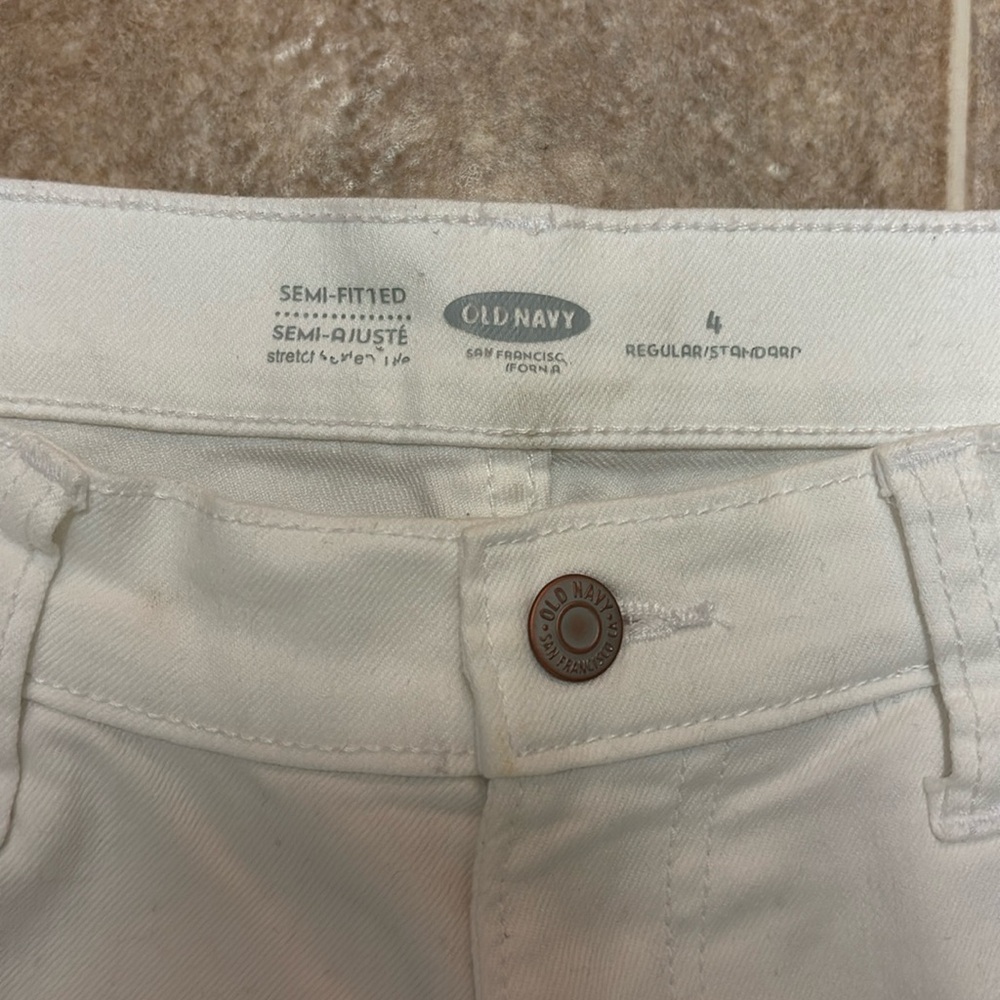 Old Navy White Shorts - Picture 2 of 6